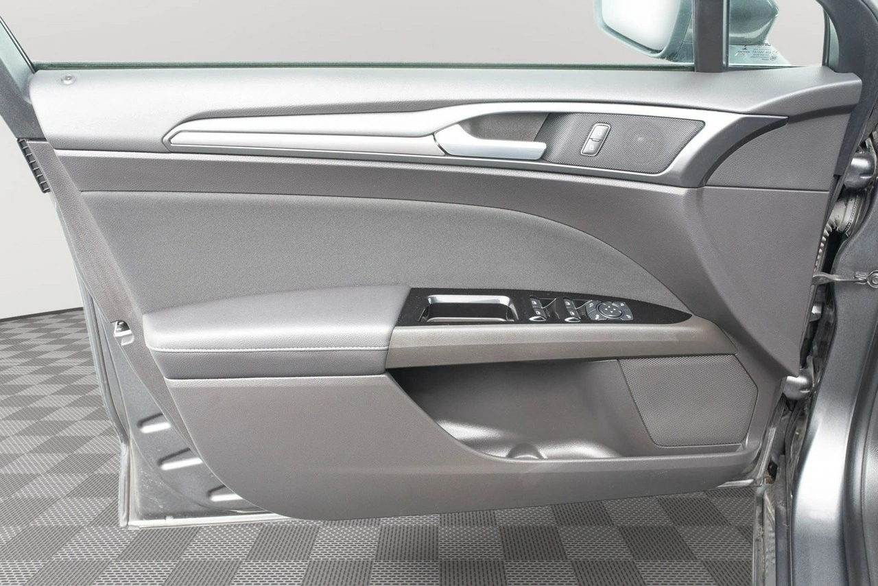 Ford Mondeo - Zdjęcie 7
