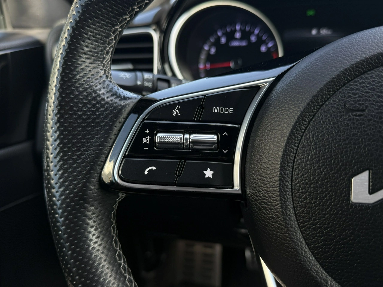 Kia Pro Cee'd - Zdjęcie 17