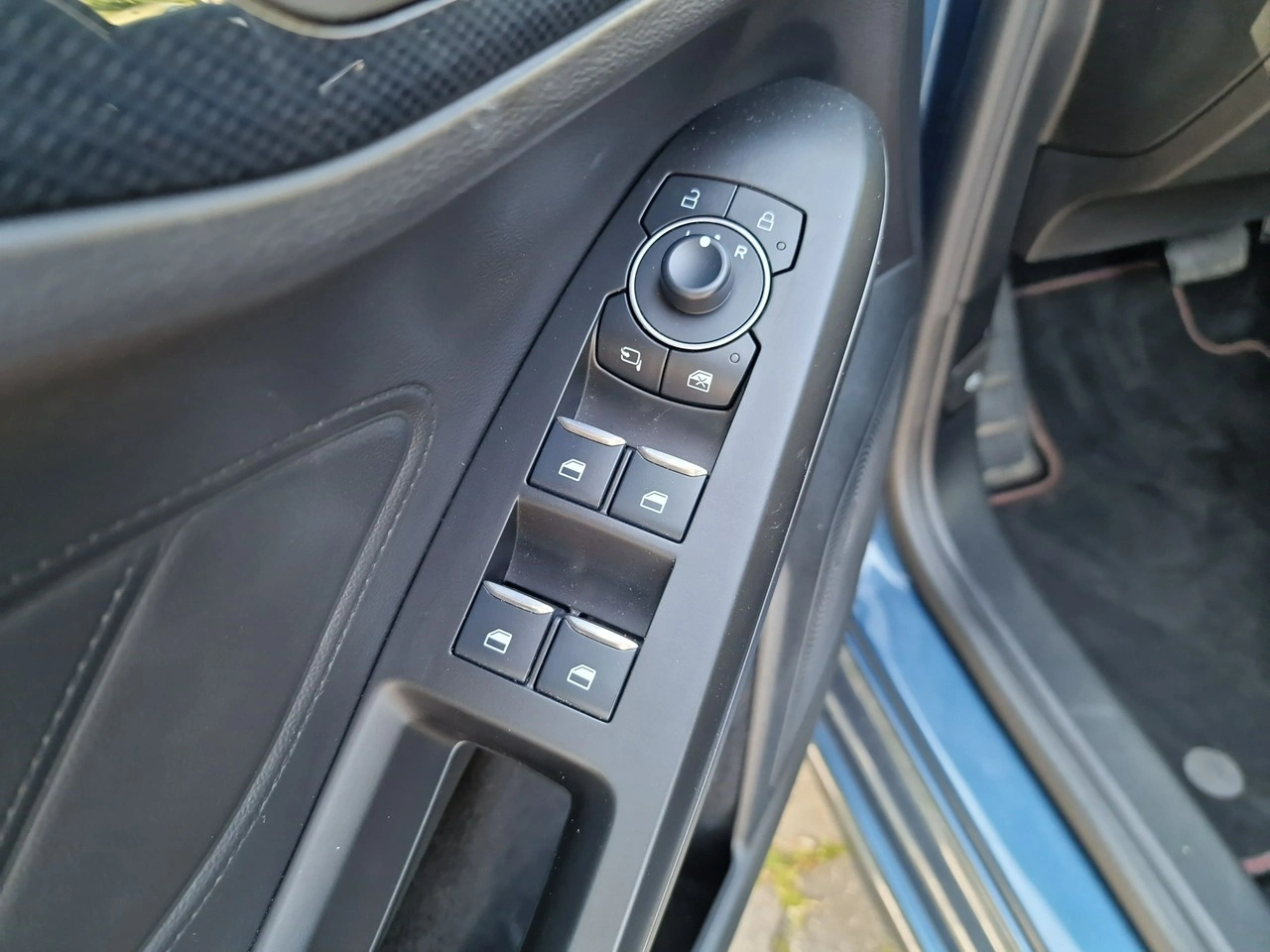 Ford Focus - Zdjęcie 9