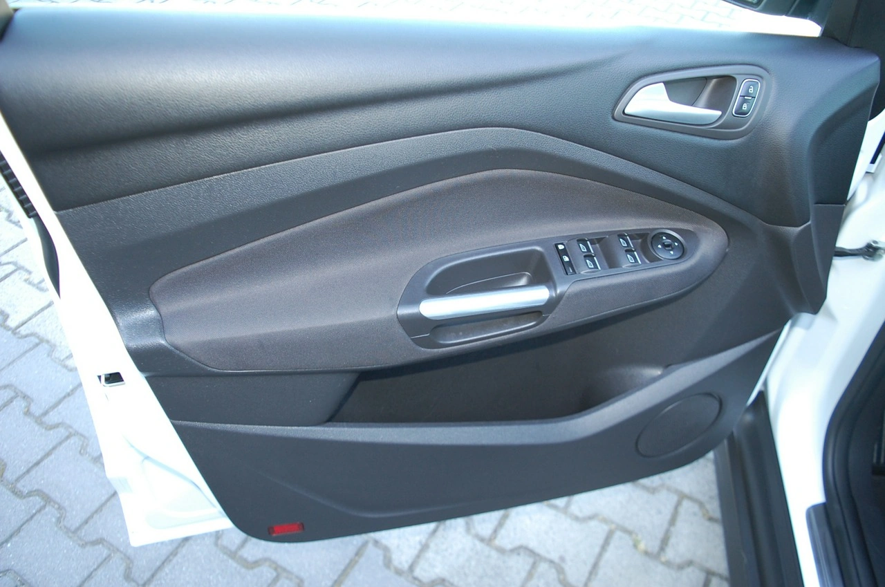 Ford C-MAX - Zdjęcie 27