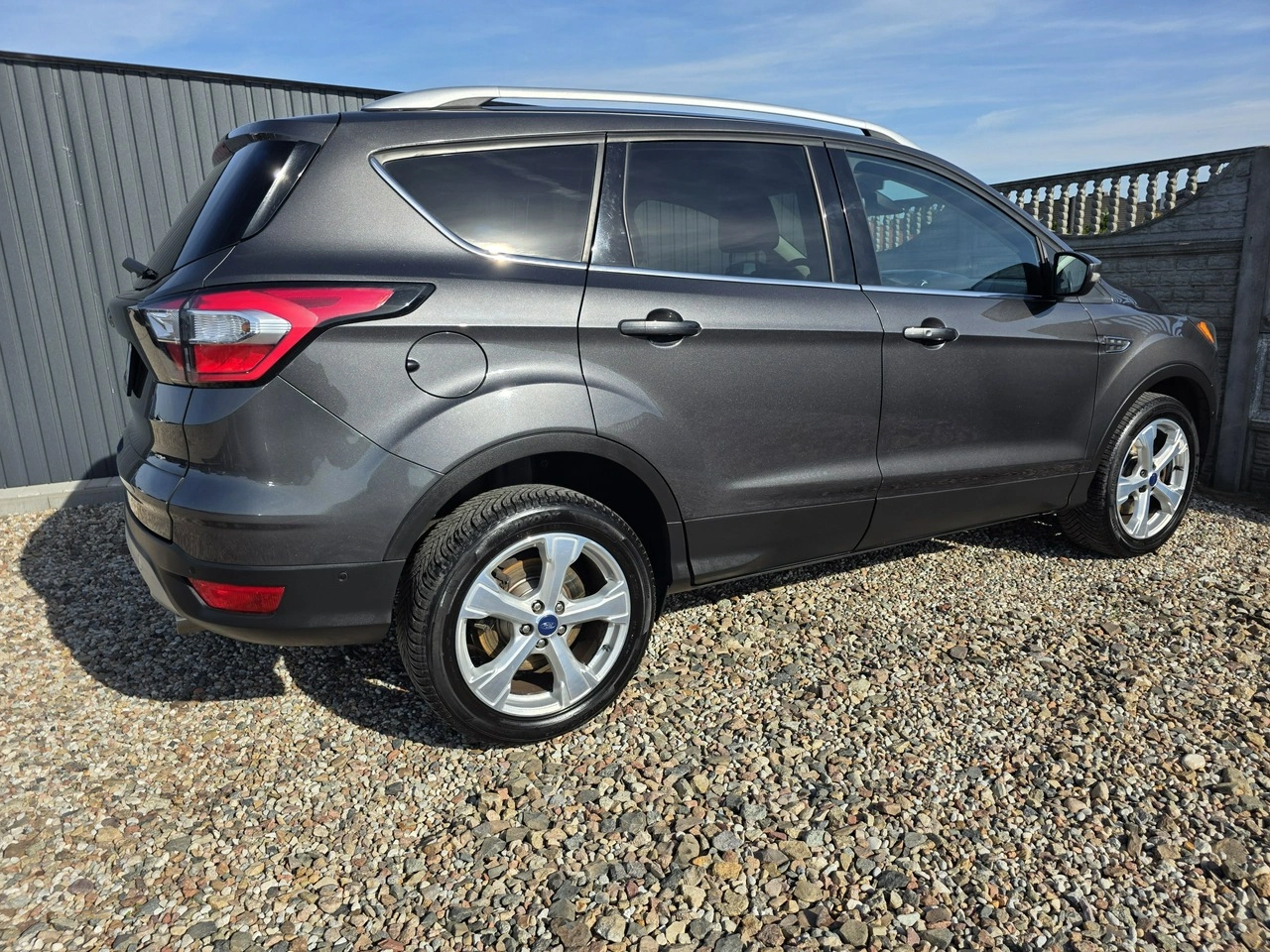 Ford Kuga - Zdjęcie 12