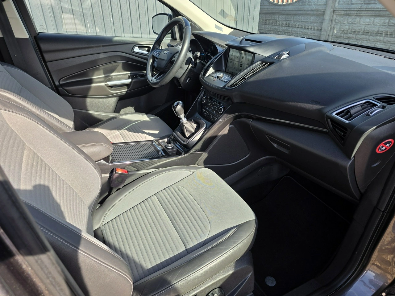 Ford Kuga - Zdjęcie 17