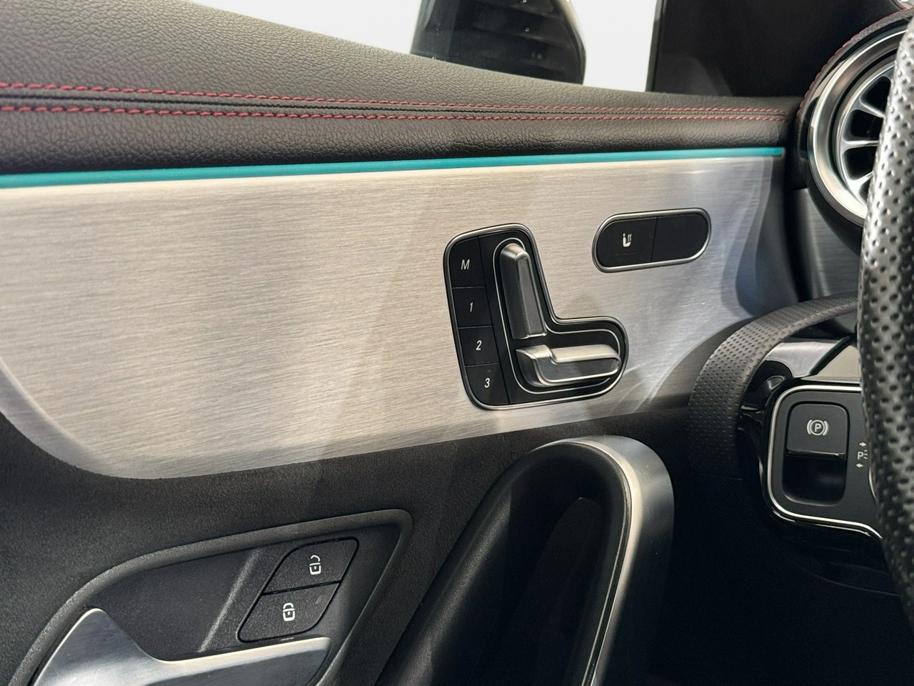 Mercedes CLA 45 AMG - Zdjęcie 30