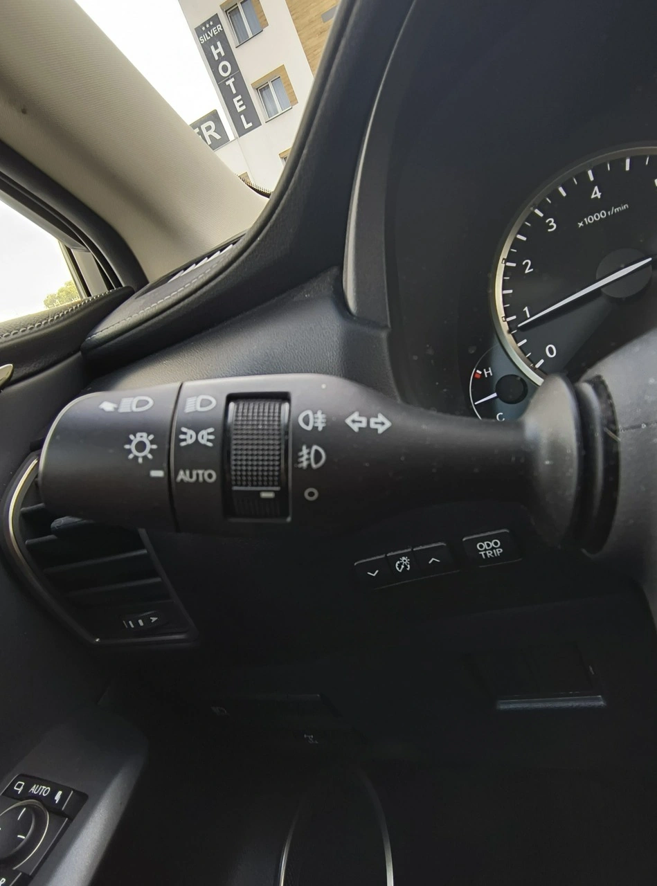 Lexus NX - Zdjęcie 26