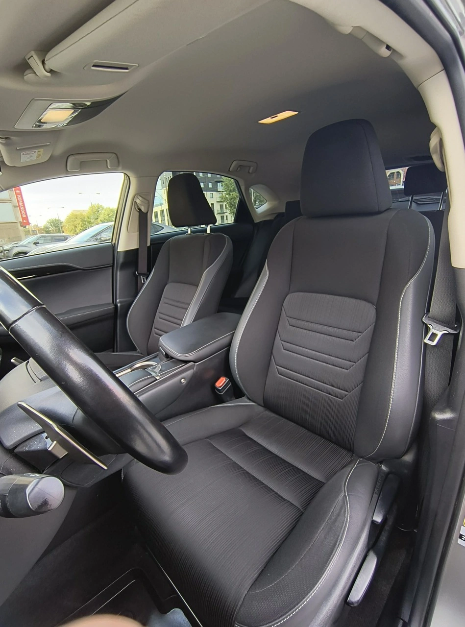 Lexus NX - Zdjęcie 8