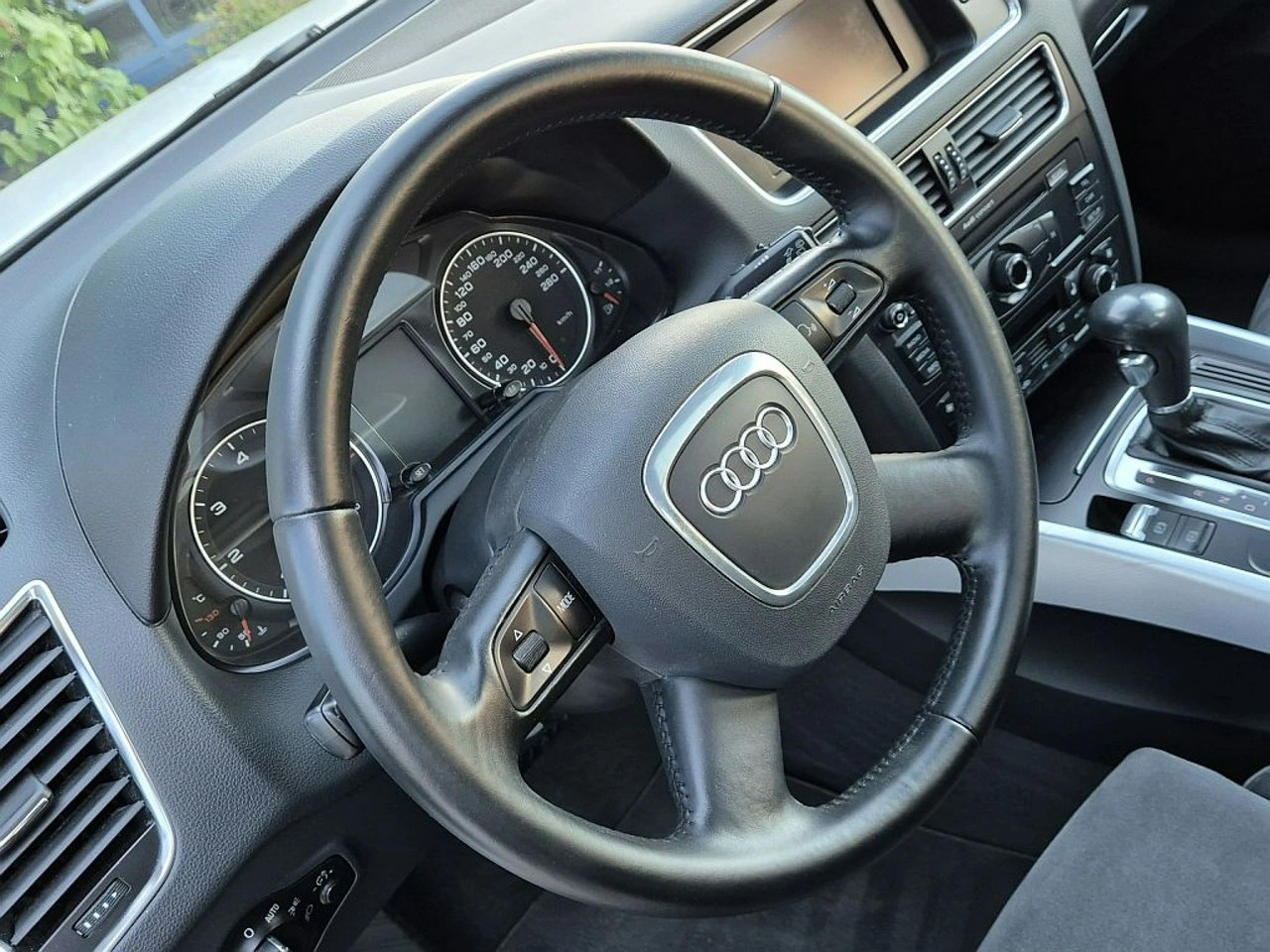 Audi Q5 - Zdjęcie 12