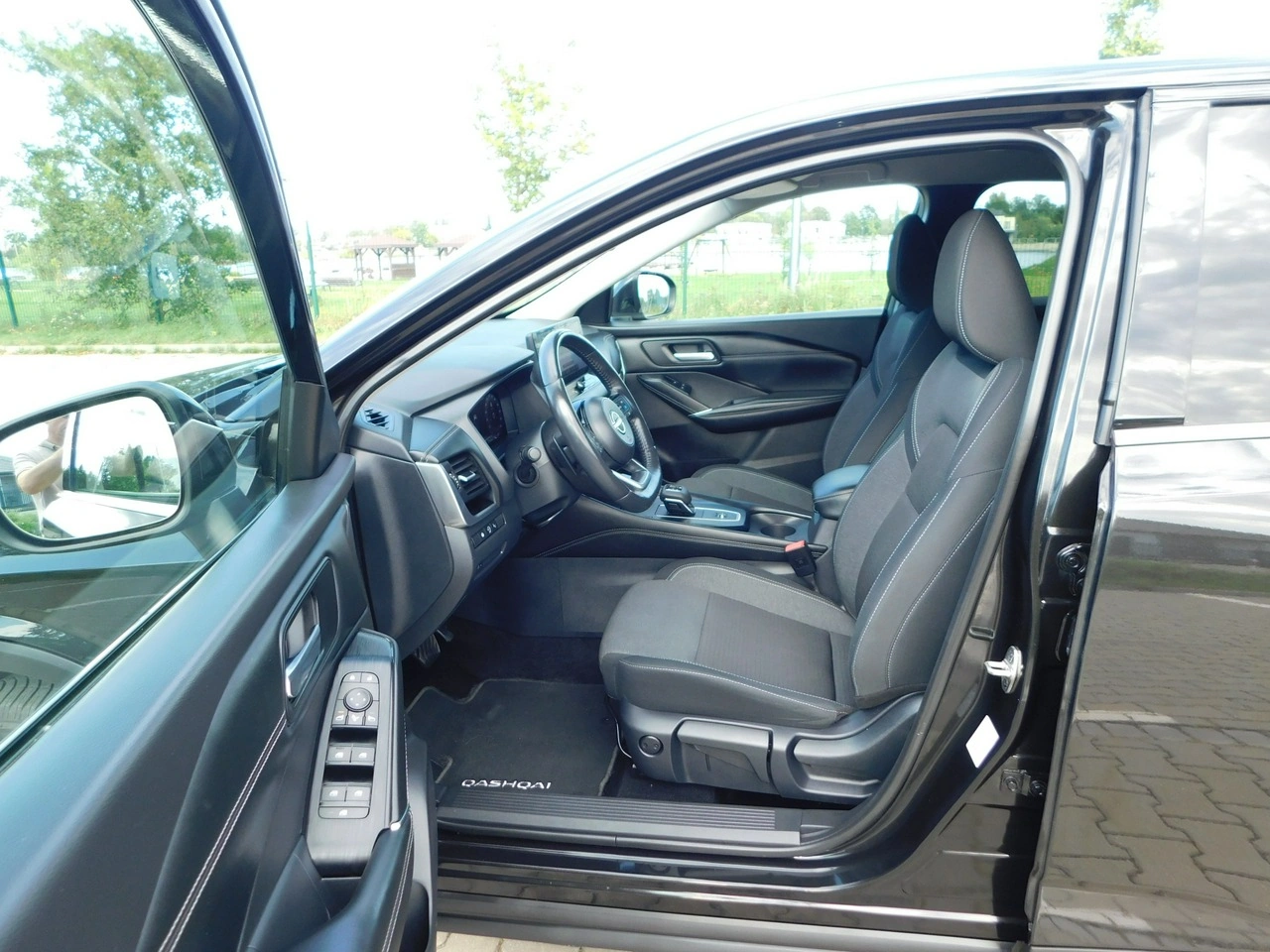 Nissan Qashqai - Zdjęcie 12