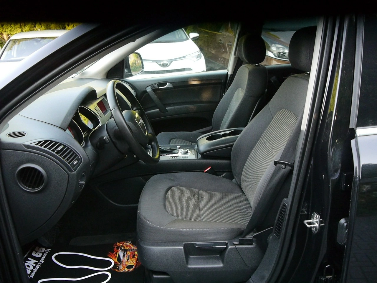 Audi Q7 - Zdjęcie 25