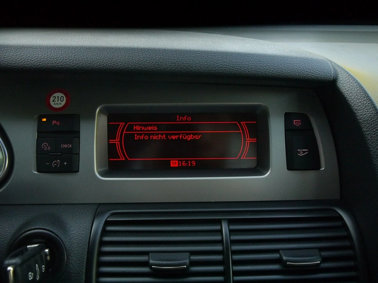 Audi Q7 - Zdjęcie 34