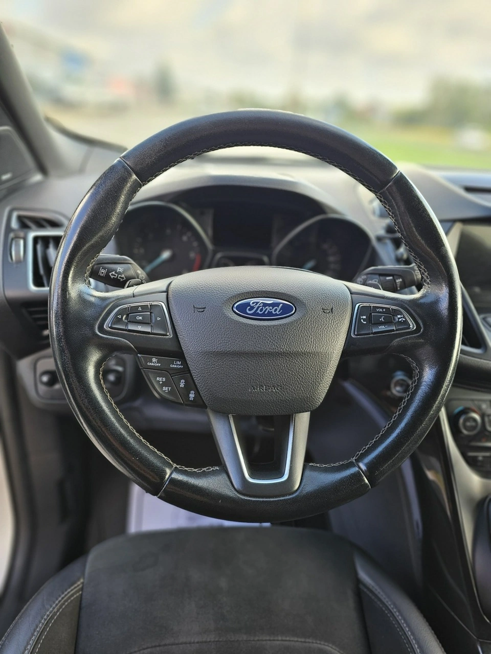 Ford Kuga - Zdjęcie 7
