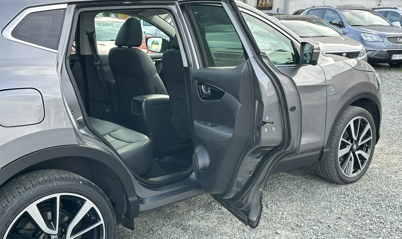 Nissan Qashqai - Zdjęcie 17