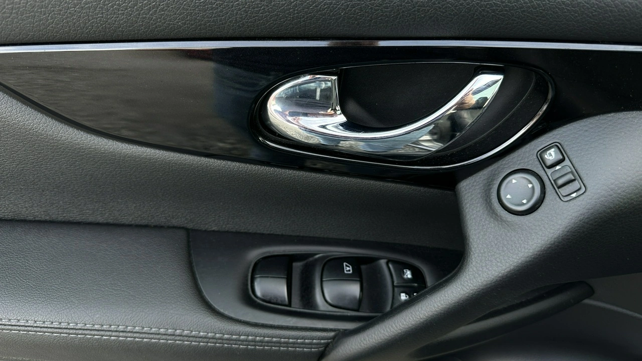 Nissan Qashqai - Zdjęcie 22
