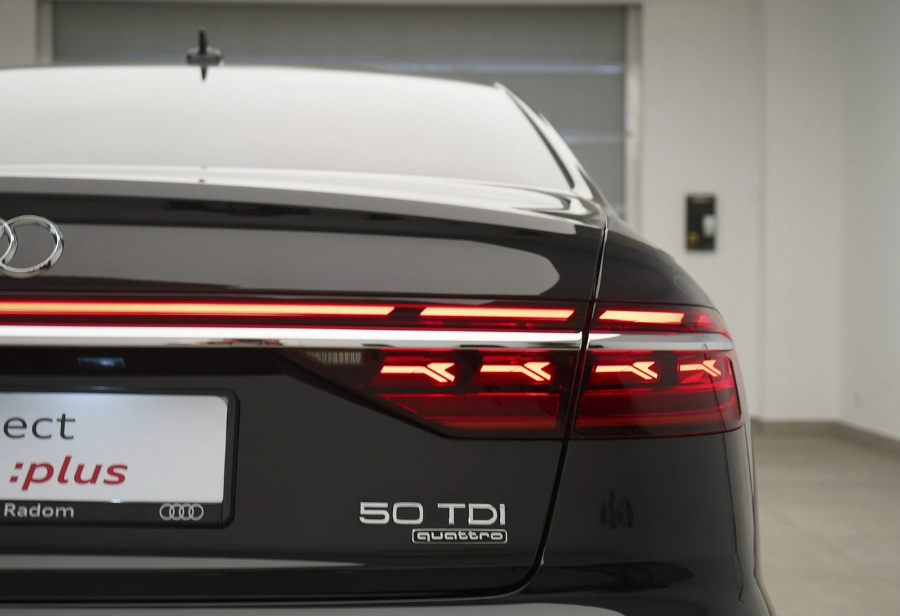 Audi A8 - Zdjęcie 9