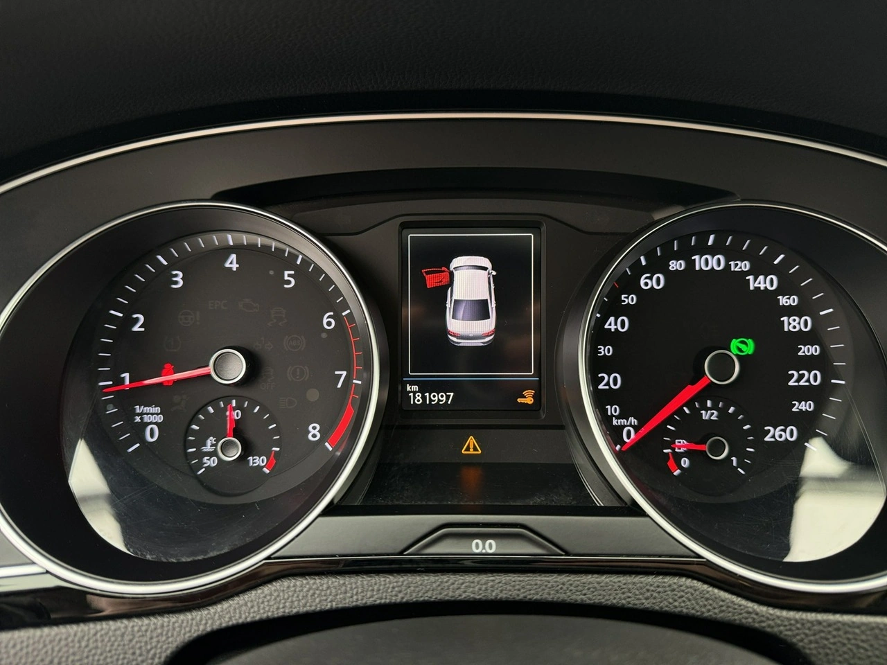 Volkswagen Passat - Zdjęcie 15
