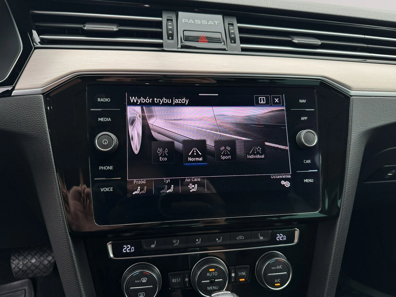 Volkswagen Passat - Zdjęcie 19