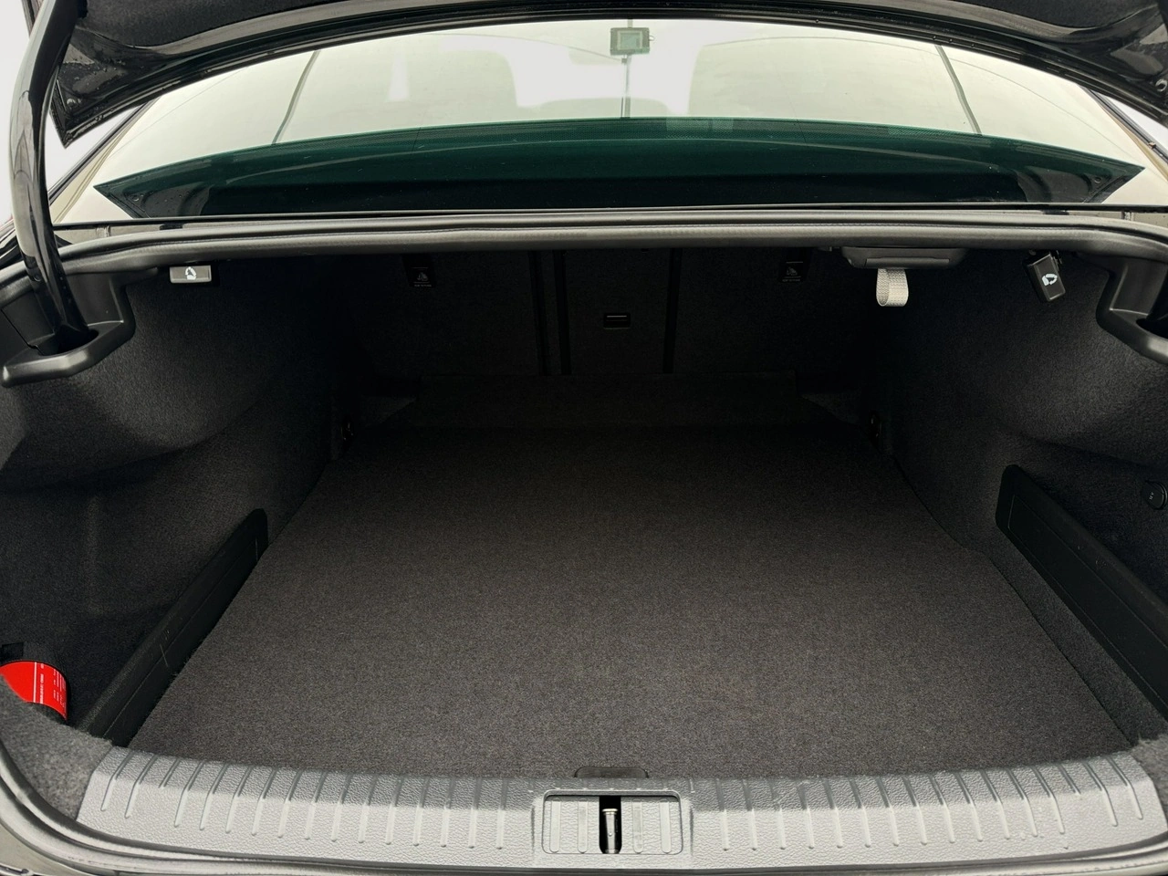 Volkswagen Passat - Zdjęcie 27