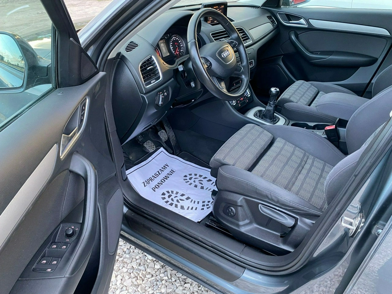 Audi Q3 - Zdjęcie 8