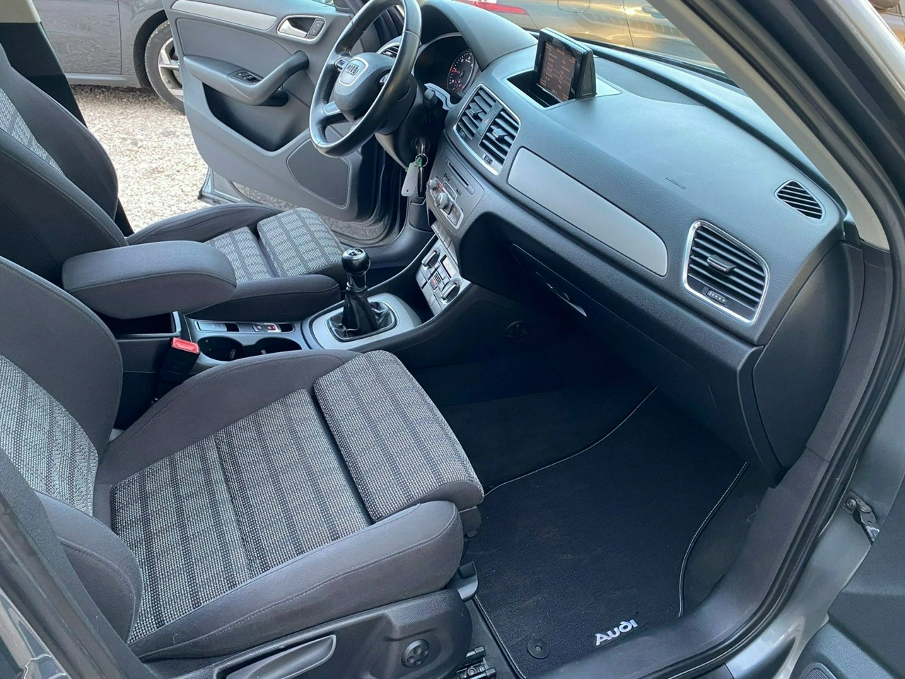 Audi Q3 - Zdjęcie 9