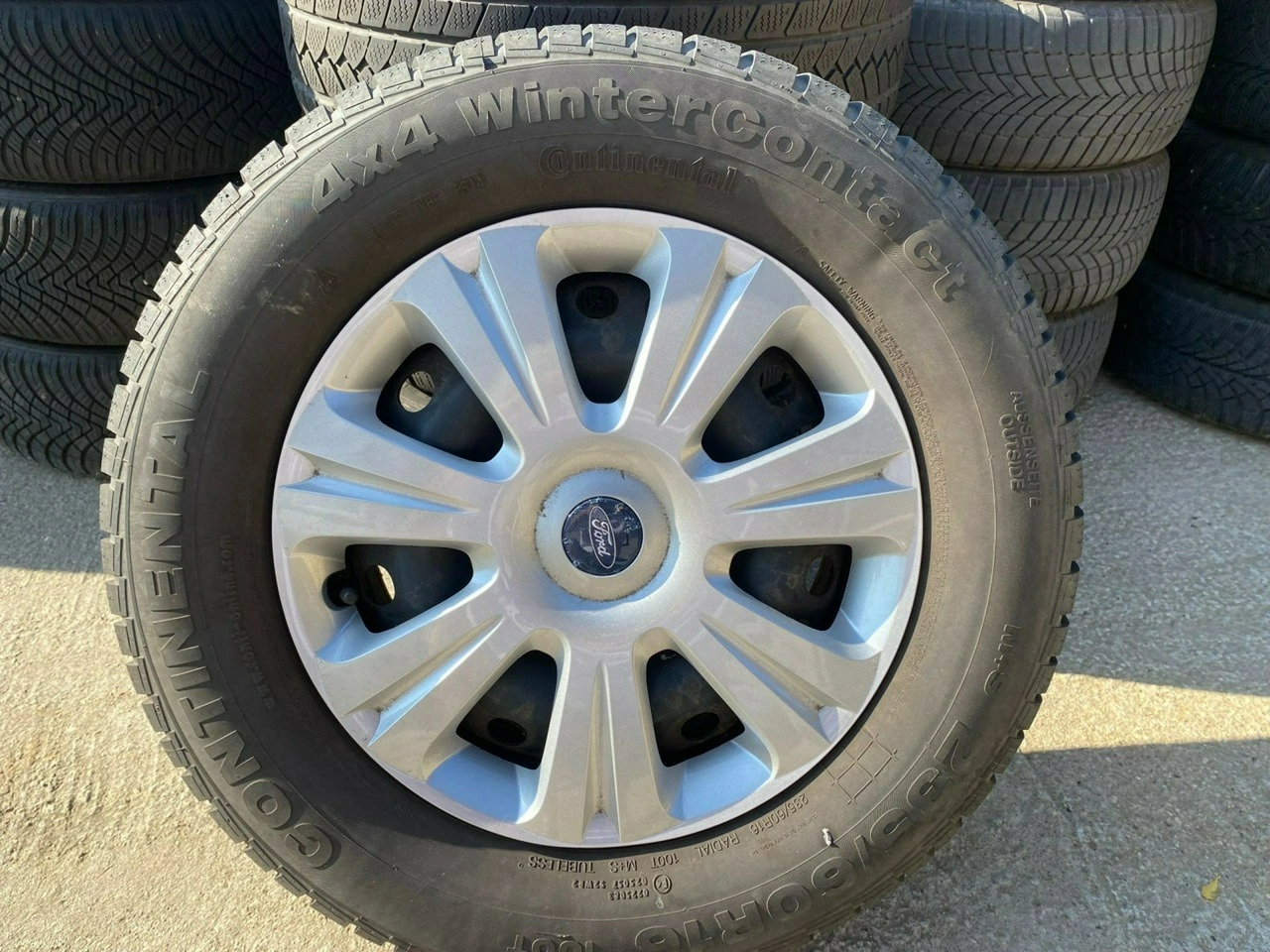 Ford Kuga - Zdjęcie 26