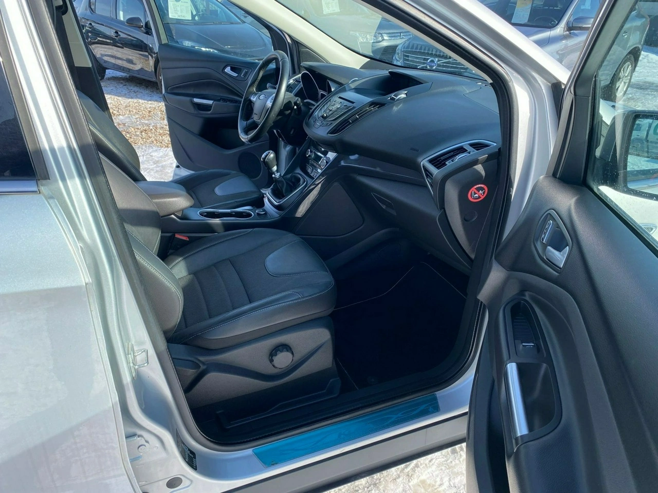 Ford Kuga - Zdjęcie 30