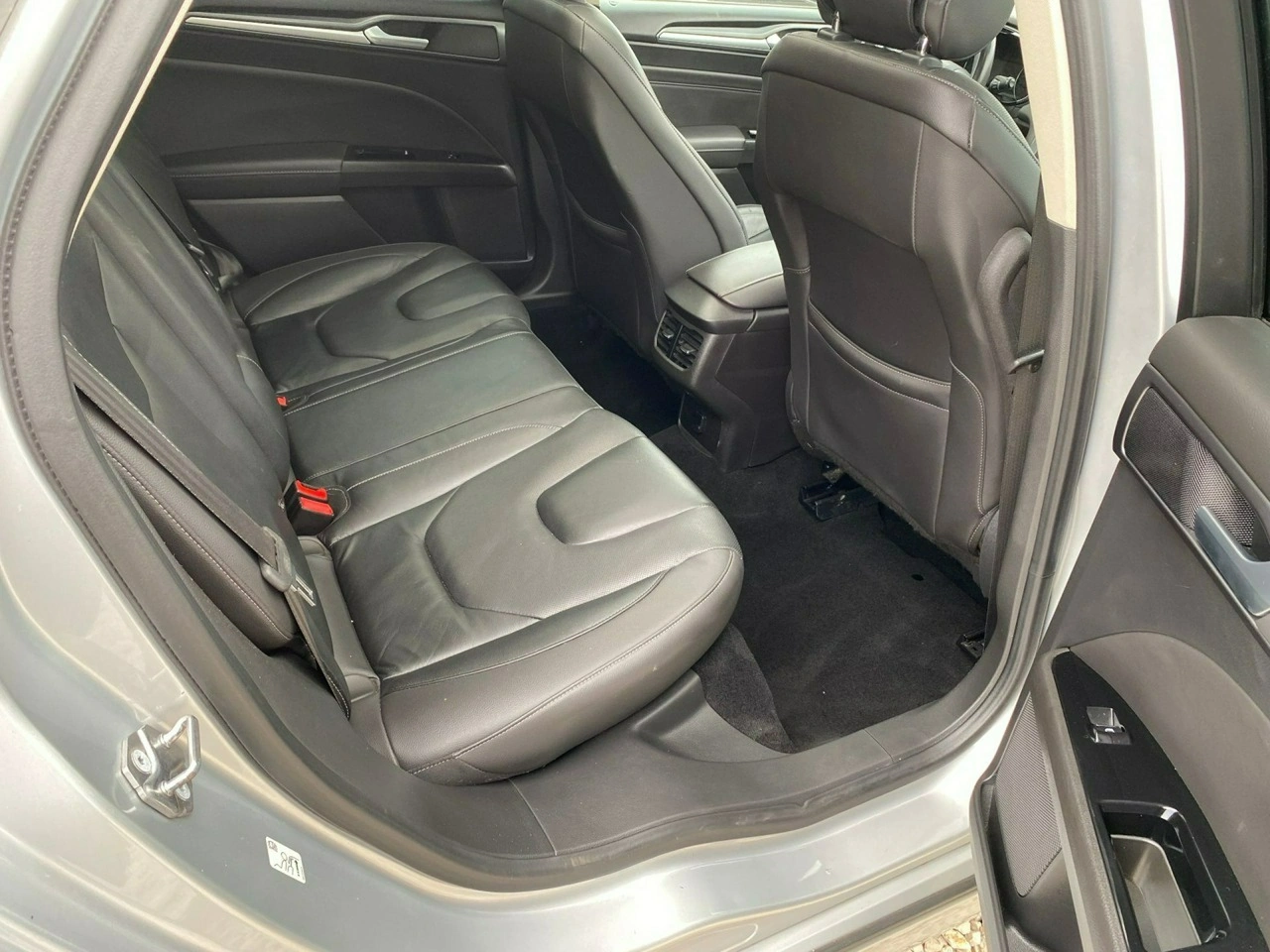 Ford Mondeo - Zdjęcie 12