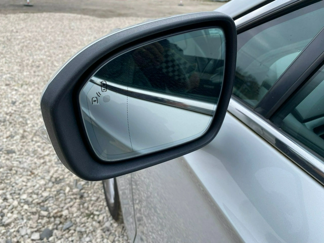 Ford Mondeo - Zdjęcie 23