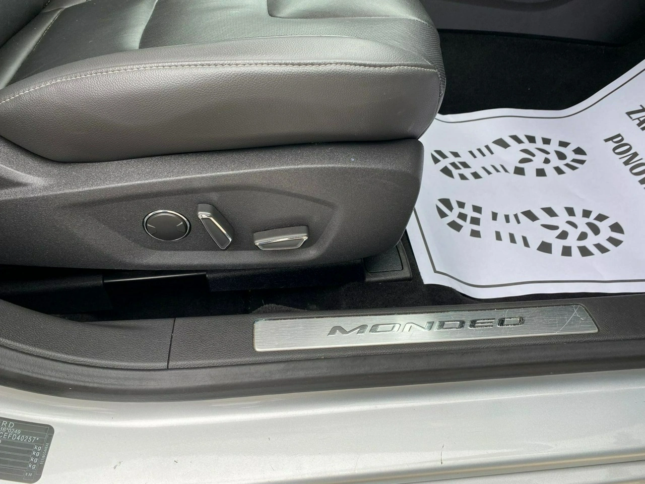 Ford Mondeo - Zdjęcie 24