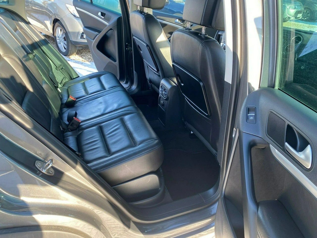 Volkswagen Tiguan - Zdjęcie 10
