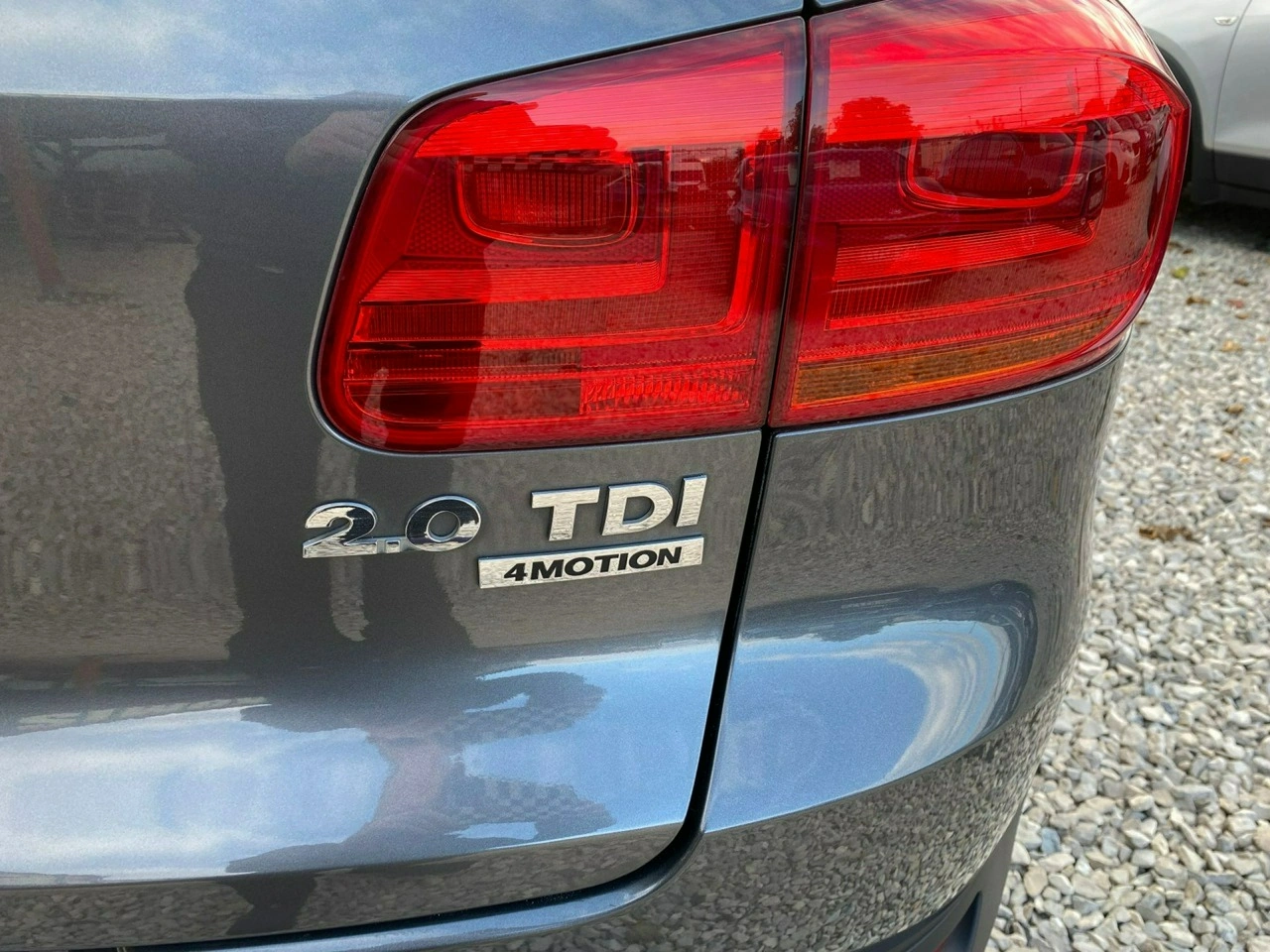Volkswagen Tiguan - Zdjęcie 9