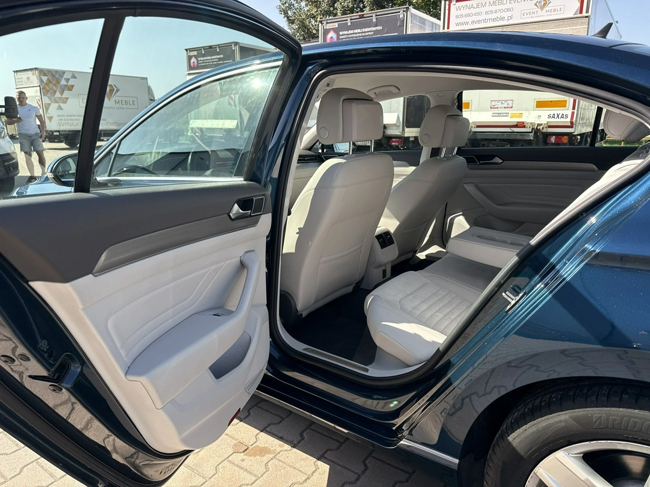 Volkswagen Passat - Zdjęcie 13