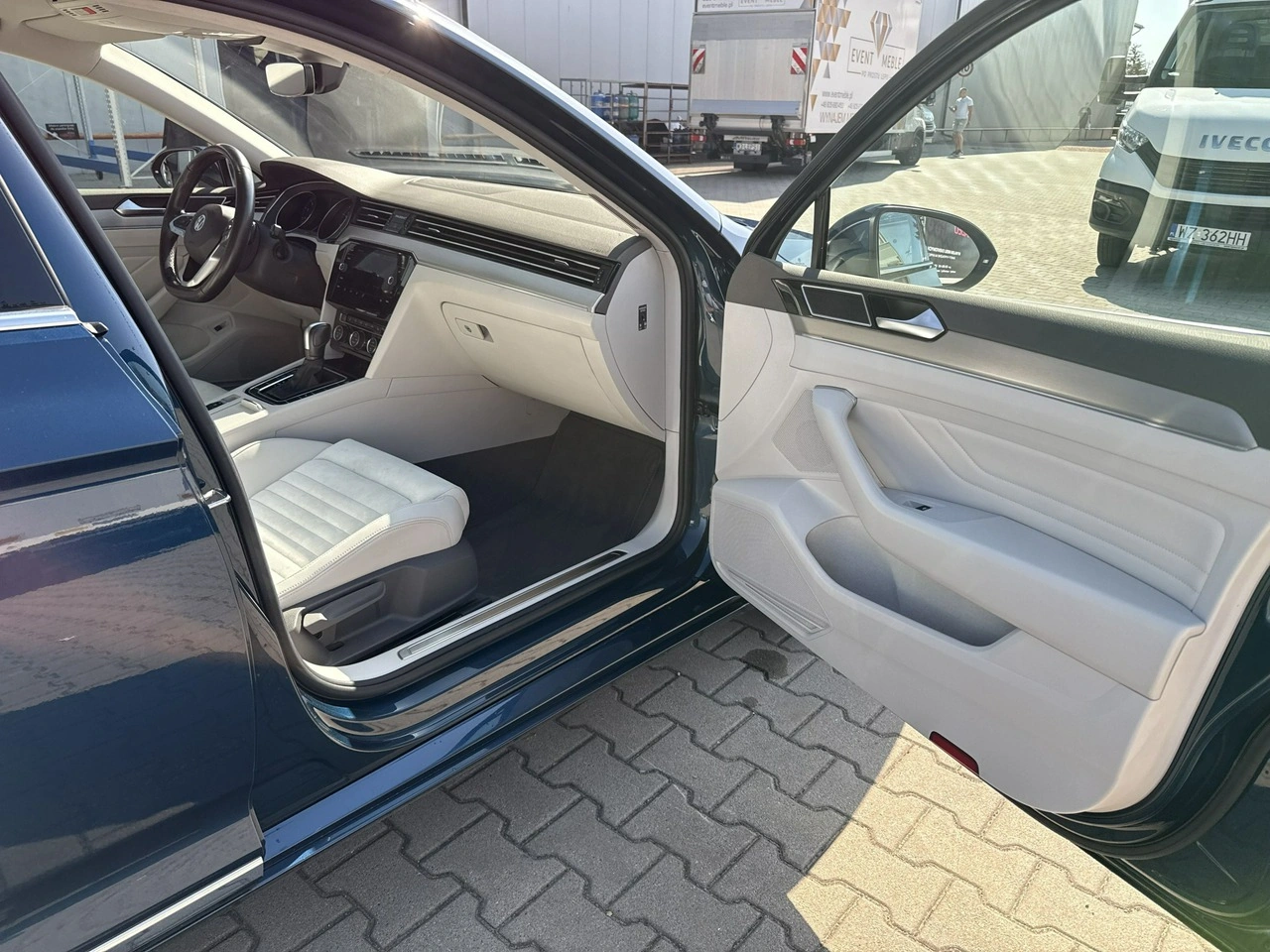 Volkswagen Passat - Zdjęcie 19