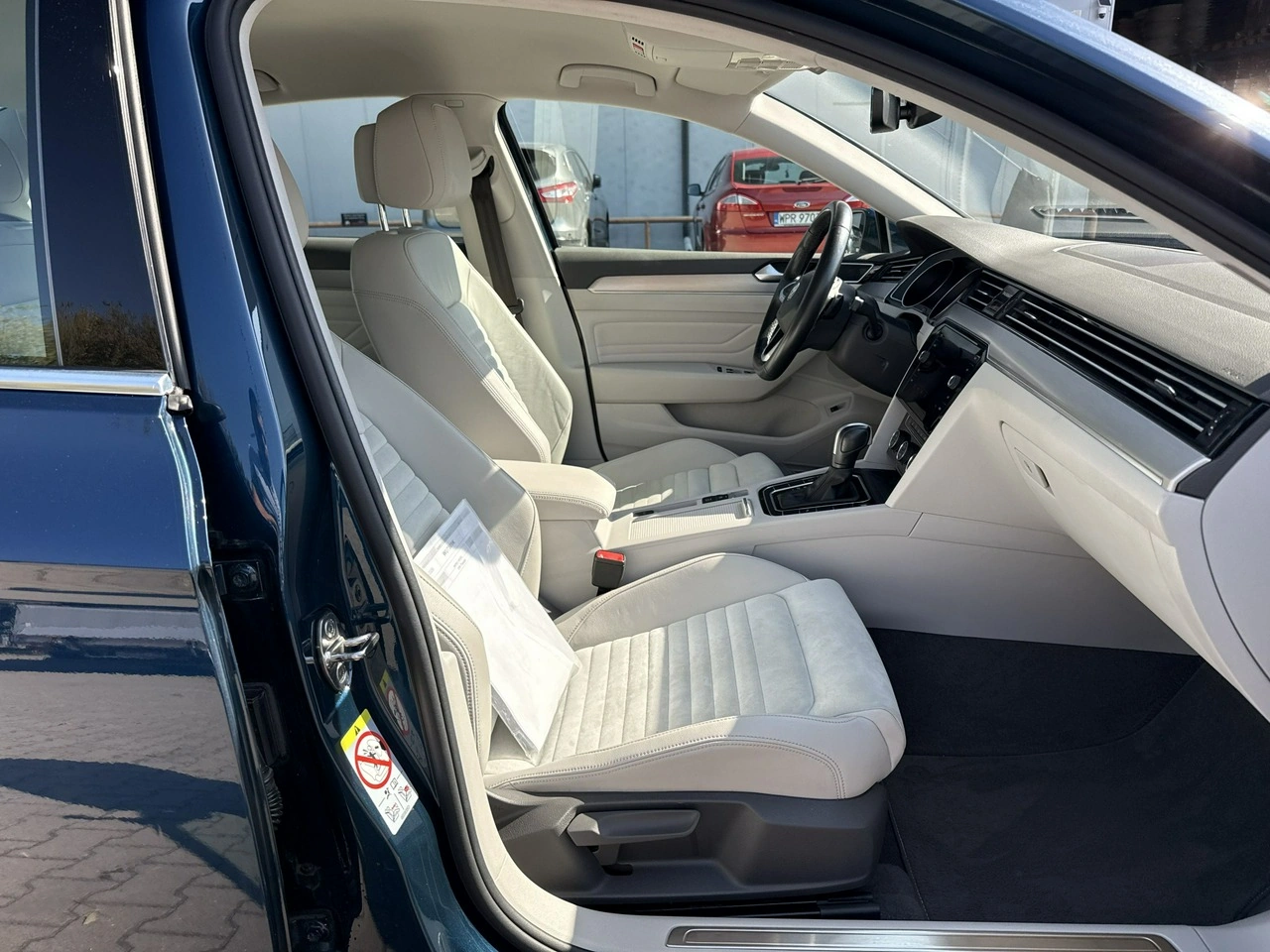 Volkswagen Passat - Zdjęcie 20