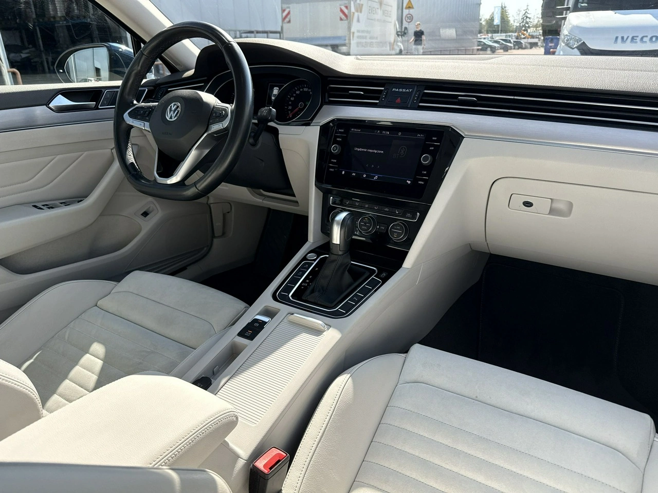 Volkswagen Passat - Zdjęcie 21