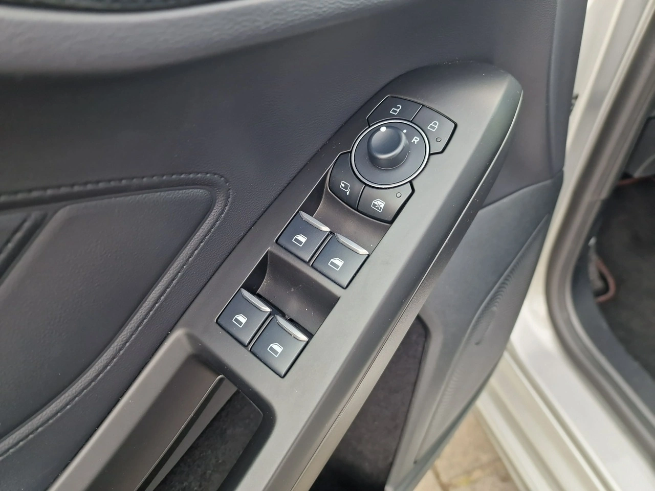 Ford Focus - Zdjęcie 19