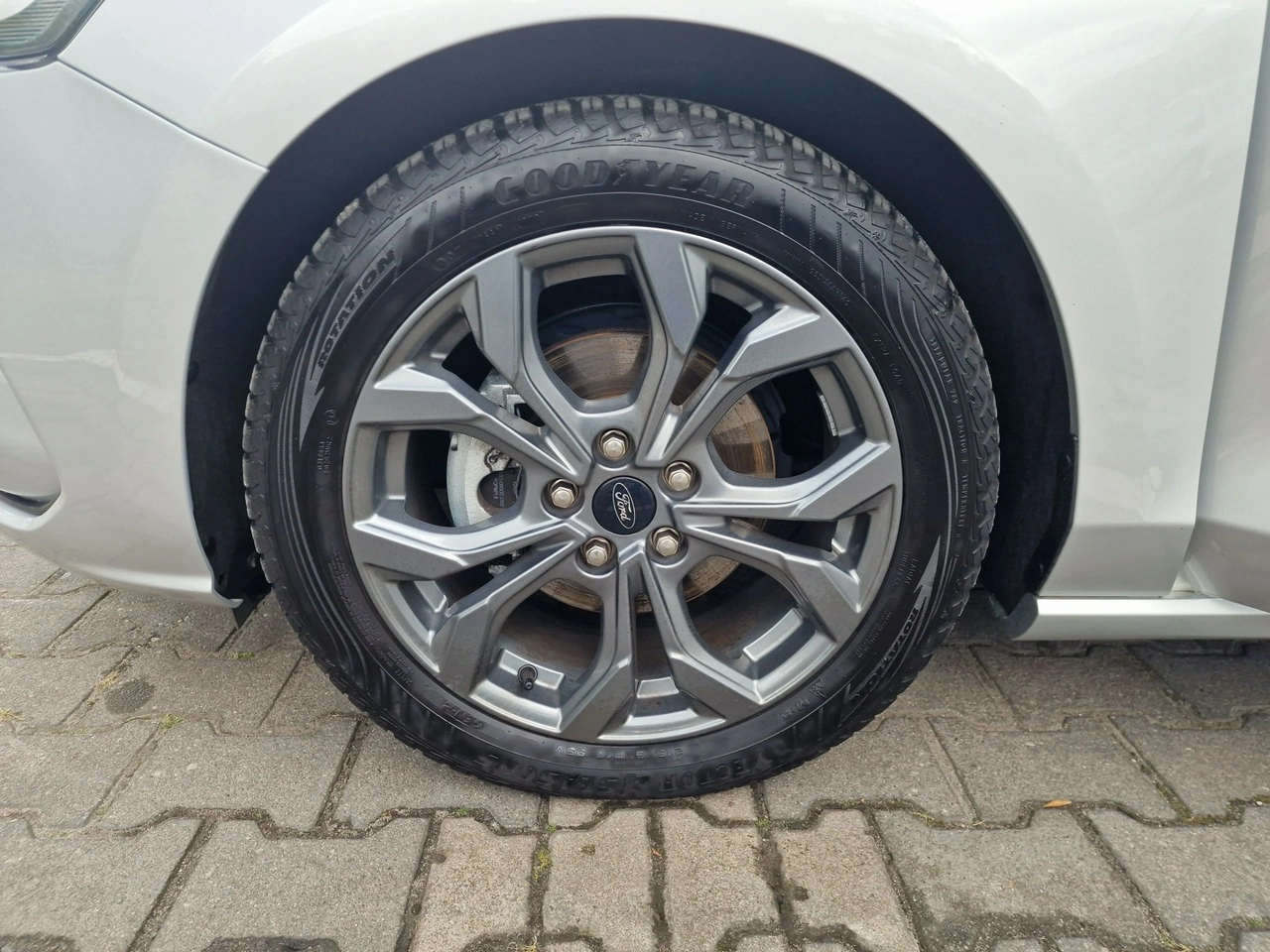 Ford Focus - Zdjęcie 8