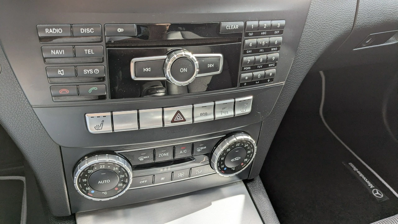 Mercedes C 200 - Zdjęcie 27