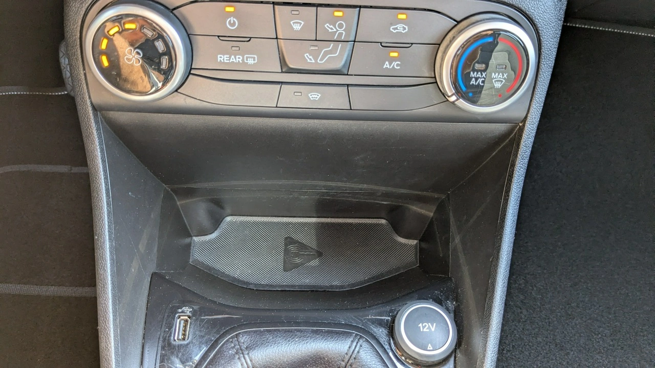 Ford Fiesta - Zdjęcie 27
