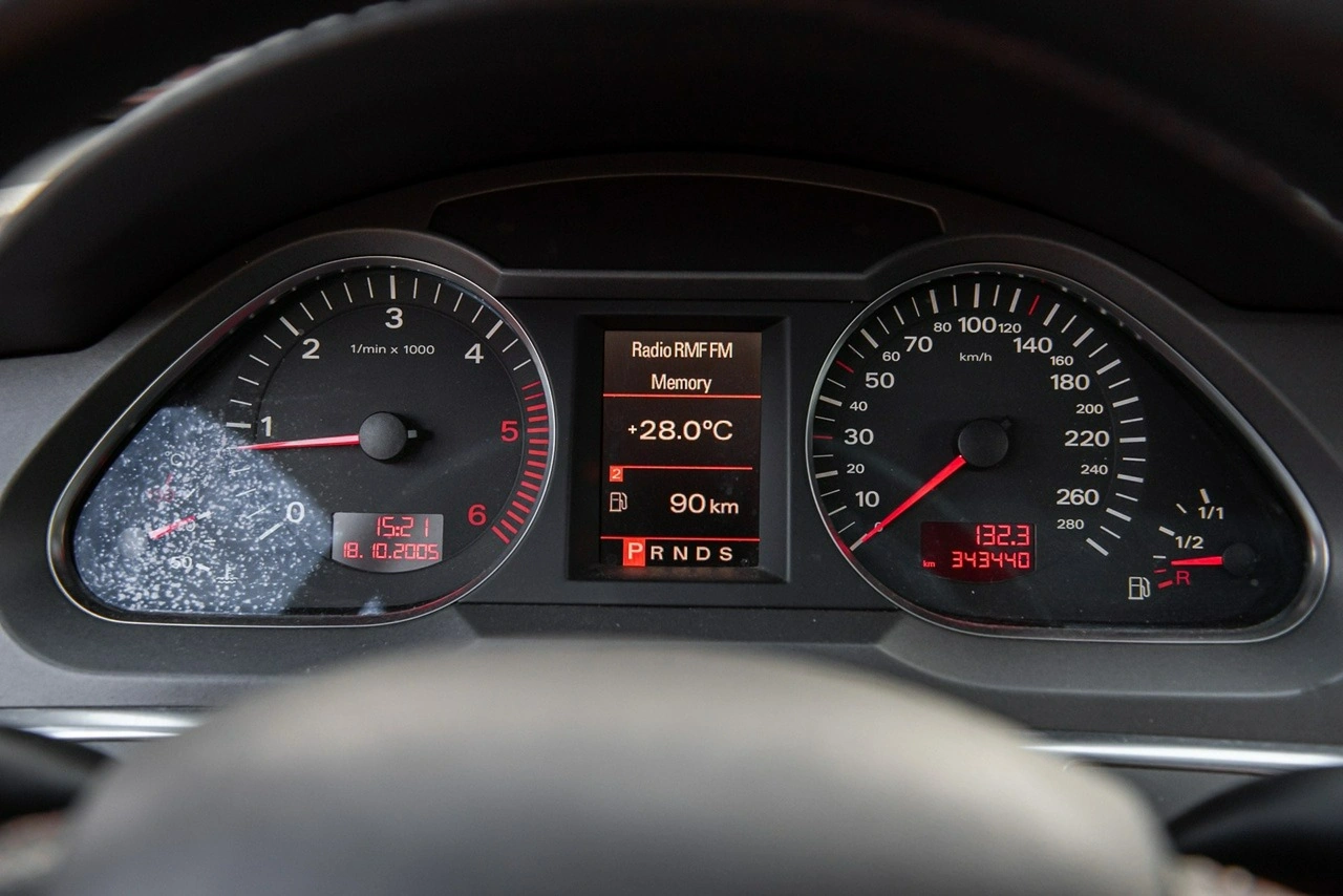 Audi A6 - Zdjęcie 31