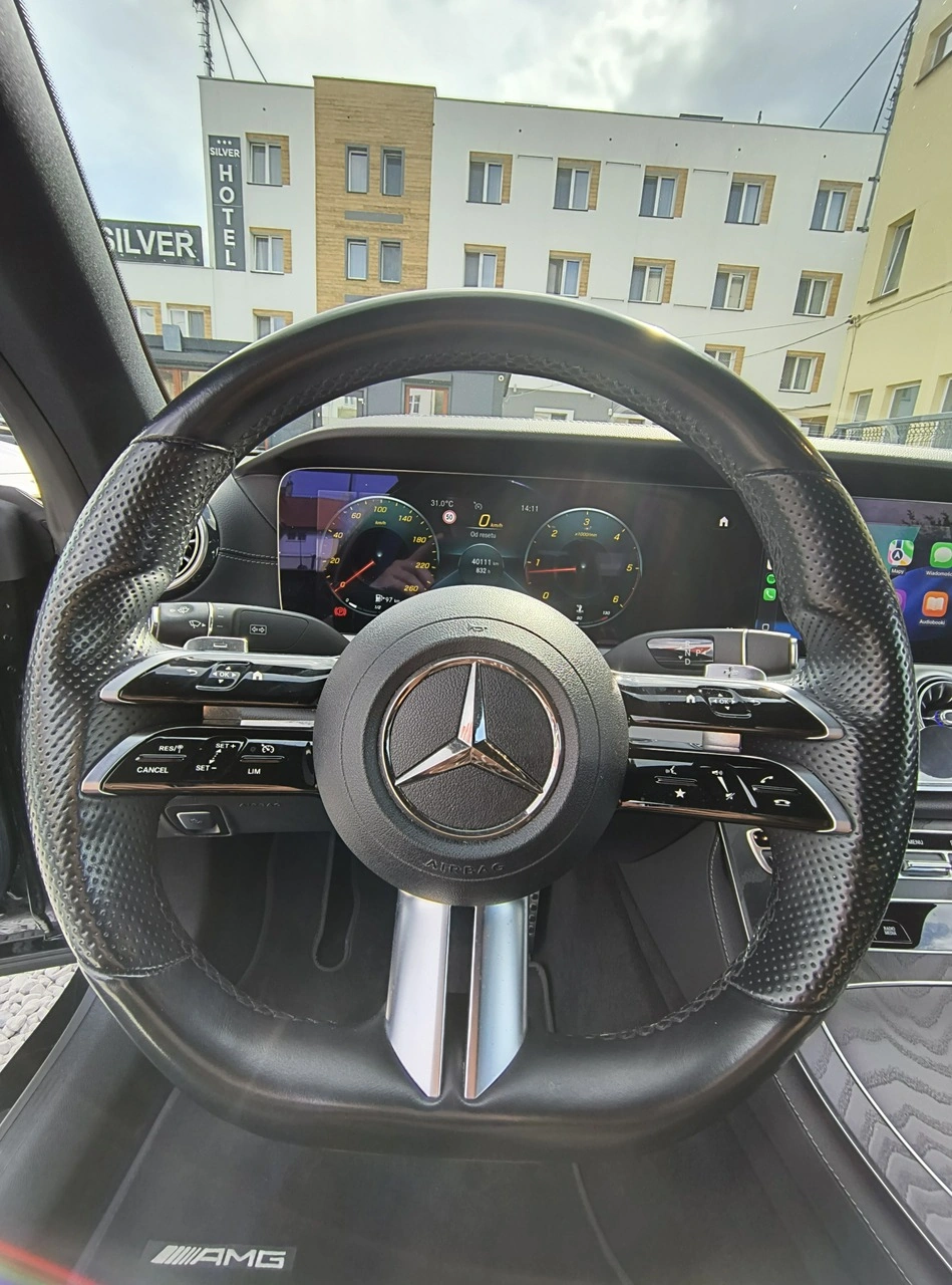 Mercedes E 220 - Zdjęcie 19