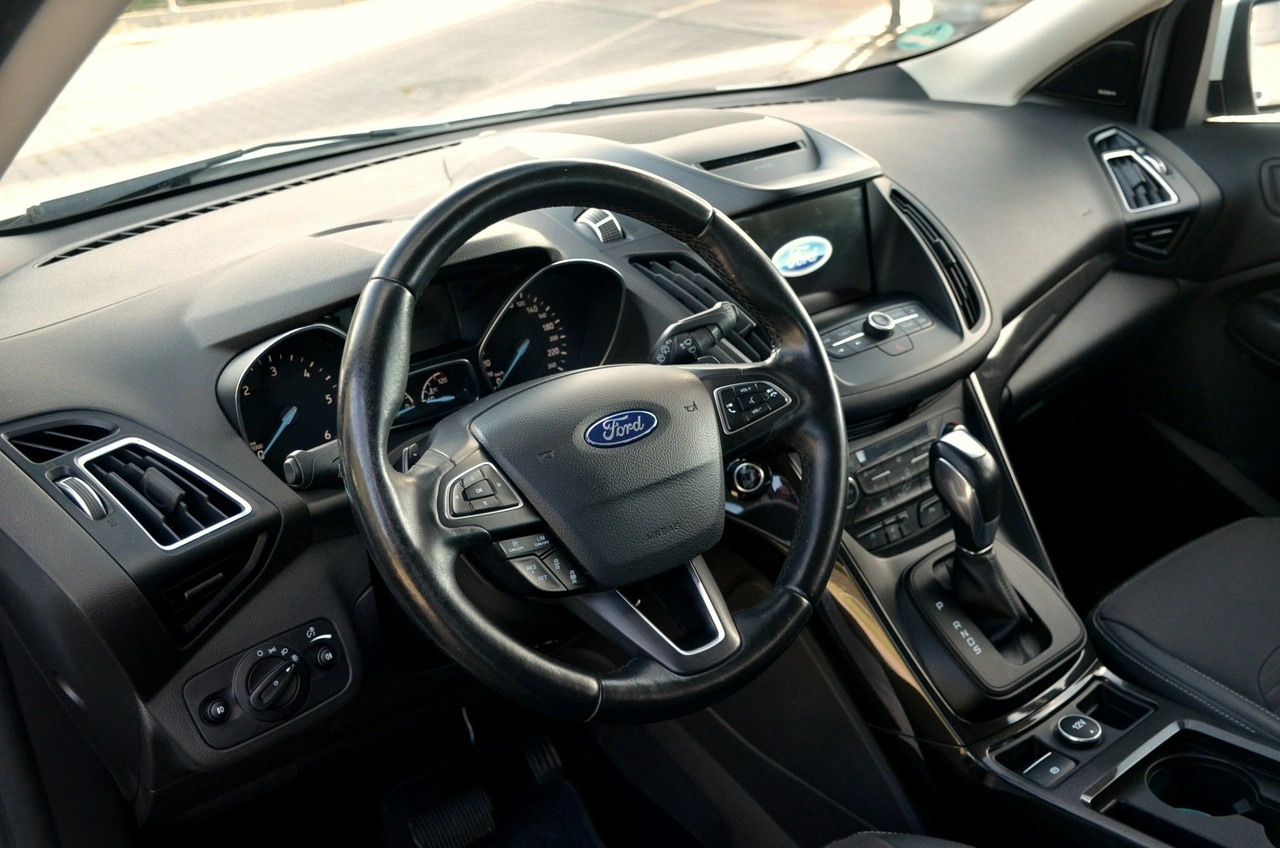 Ford Kuga - Zdjęcie 15