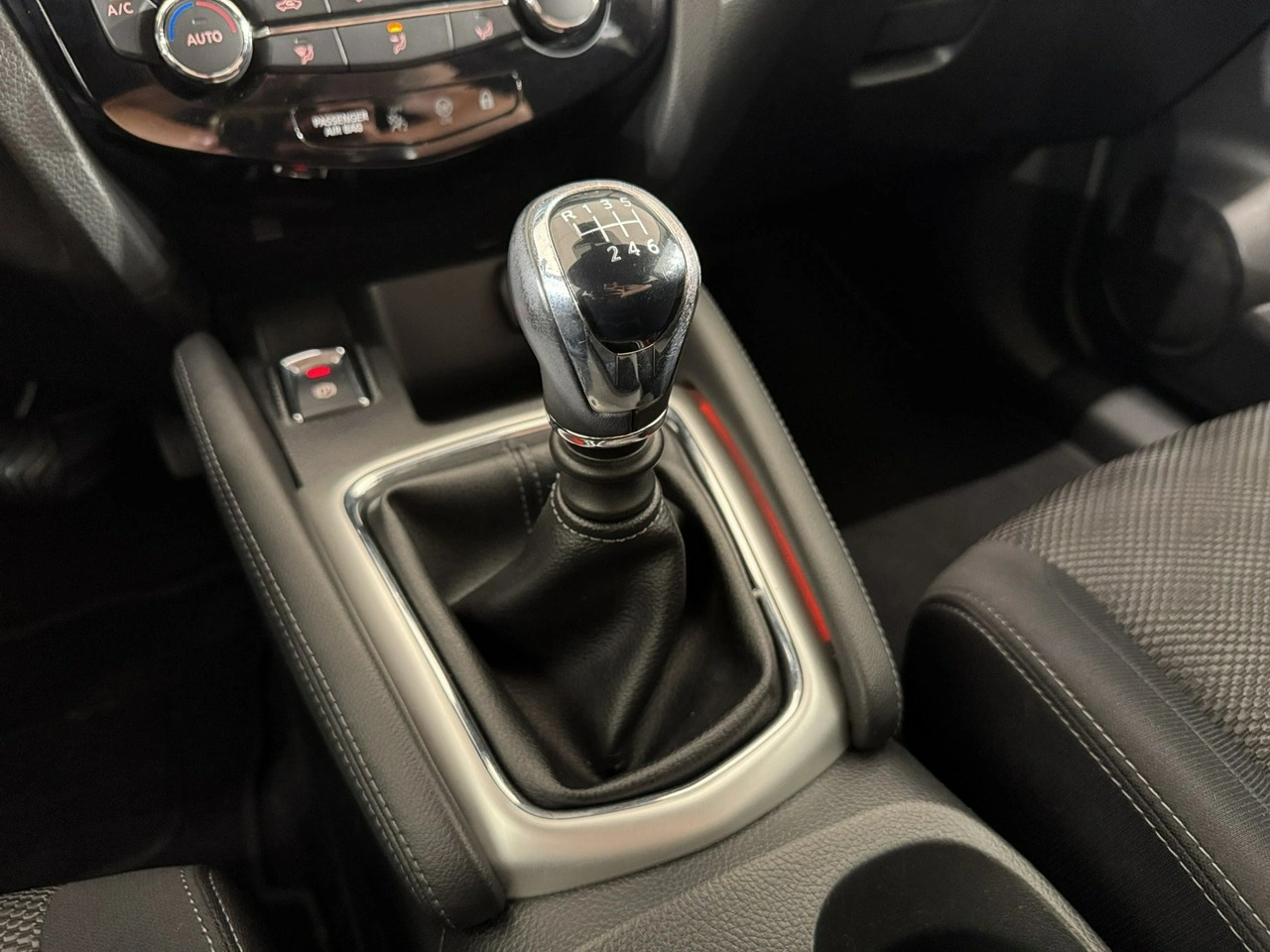 Nissan Qashqai - Zdjęcie 19