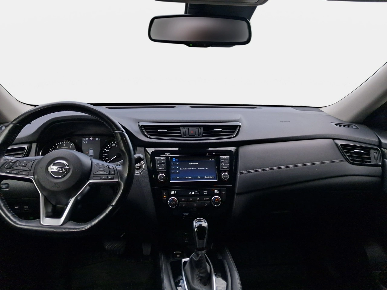 Nissan X-Trail - Zdjęcie 14