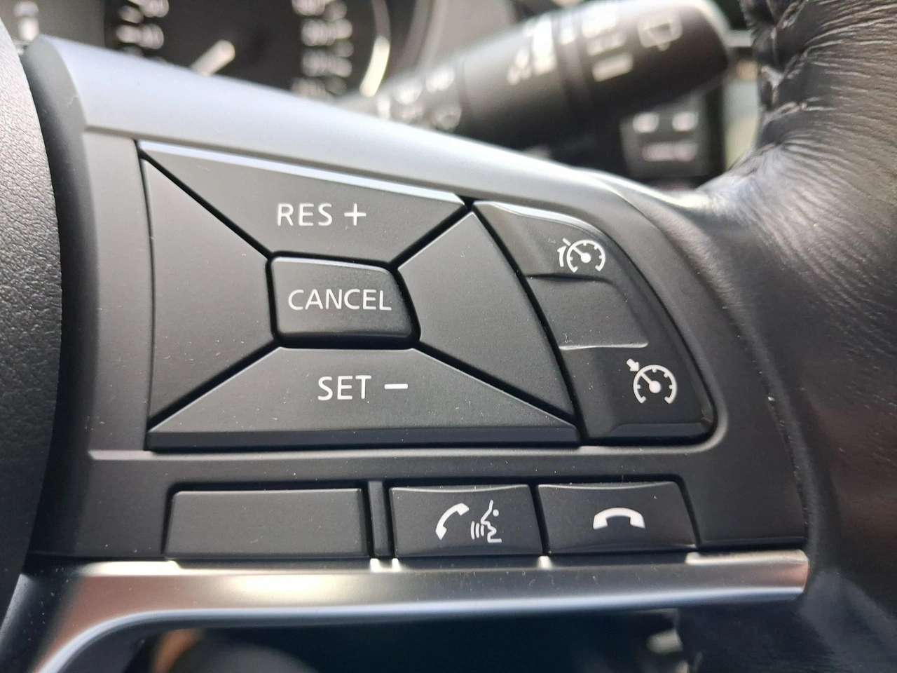 Nissan X-Trail - Zdjęcie 16