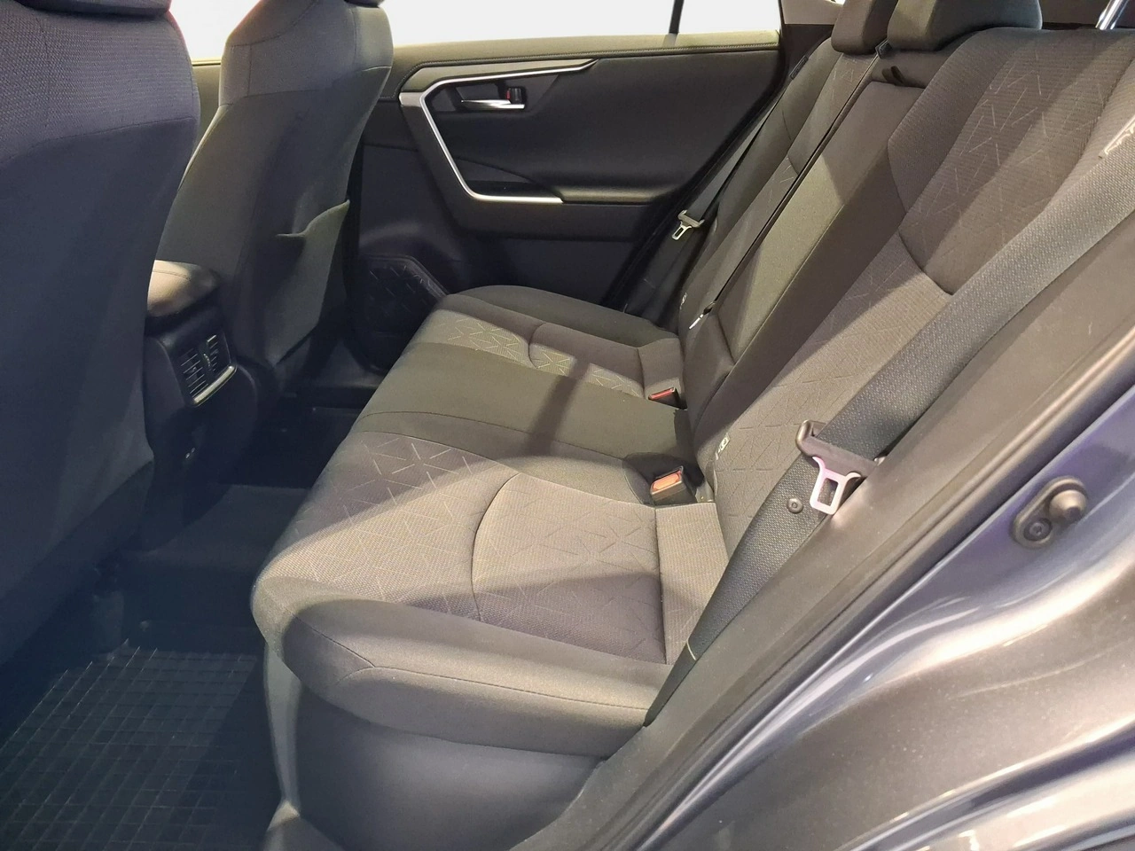 Toyota RAV-4 - Zdjęcie 9