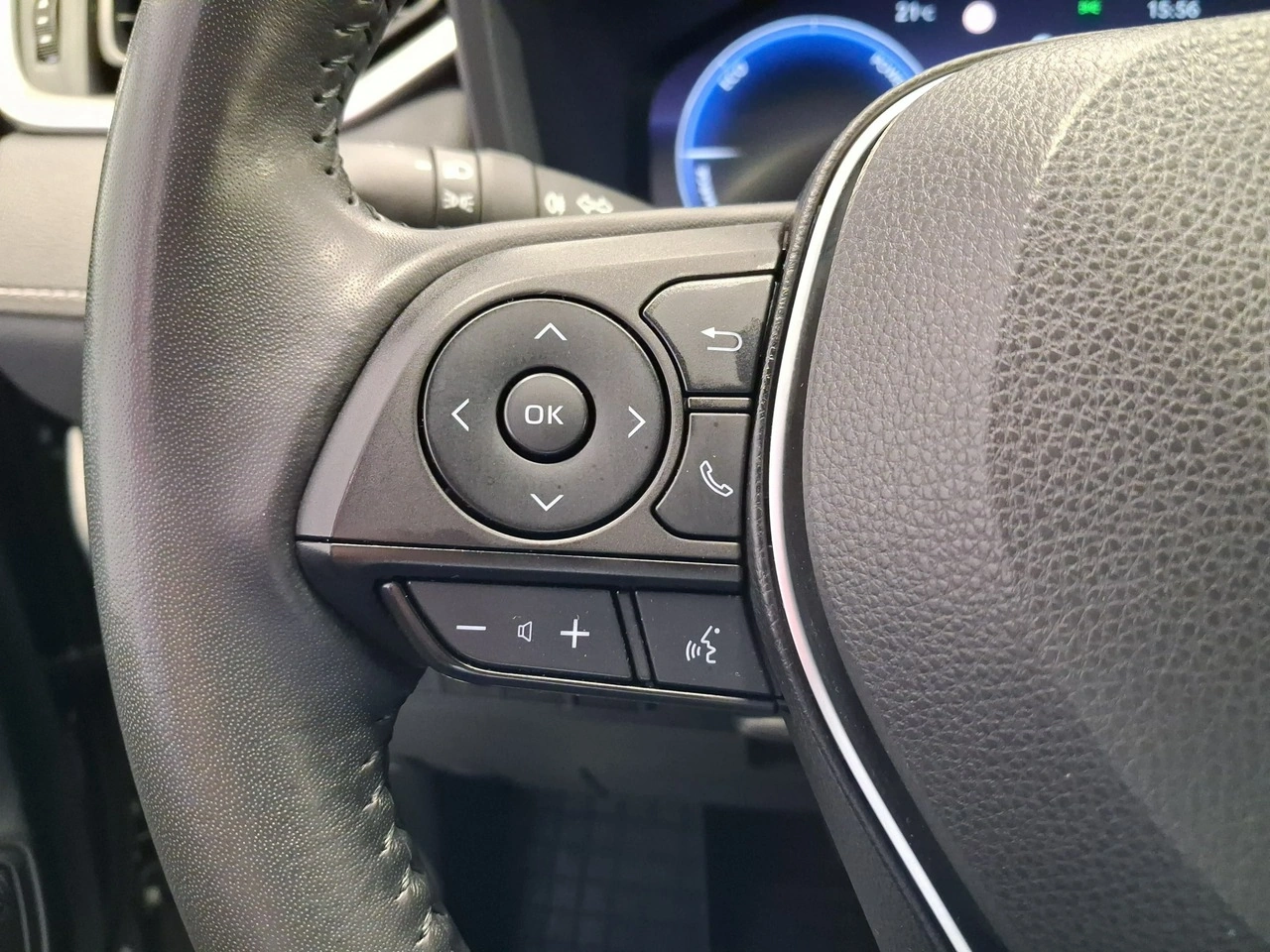 Toyota RAV-4 - Zdjęcie 14
