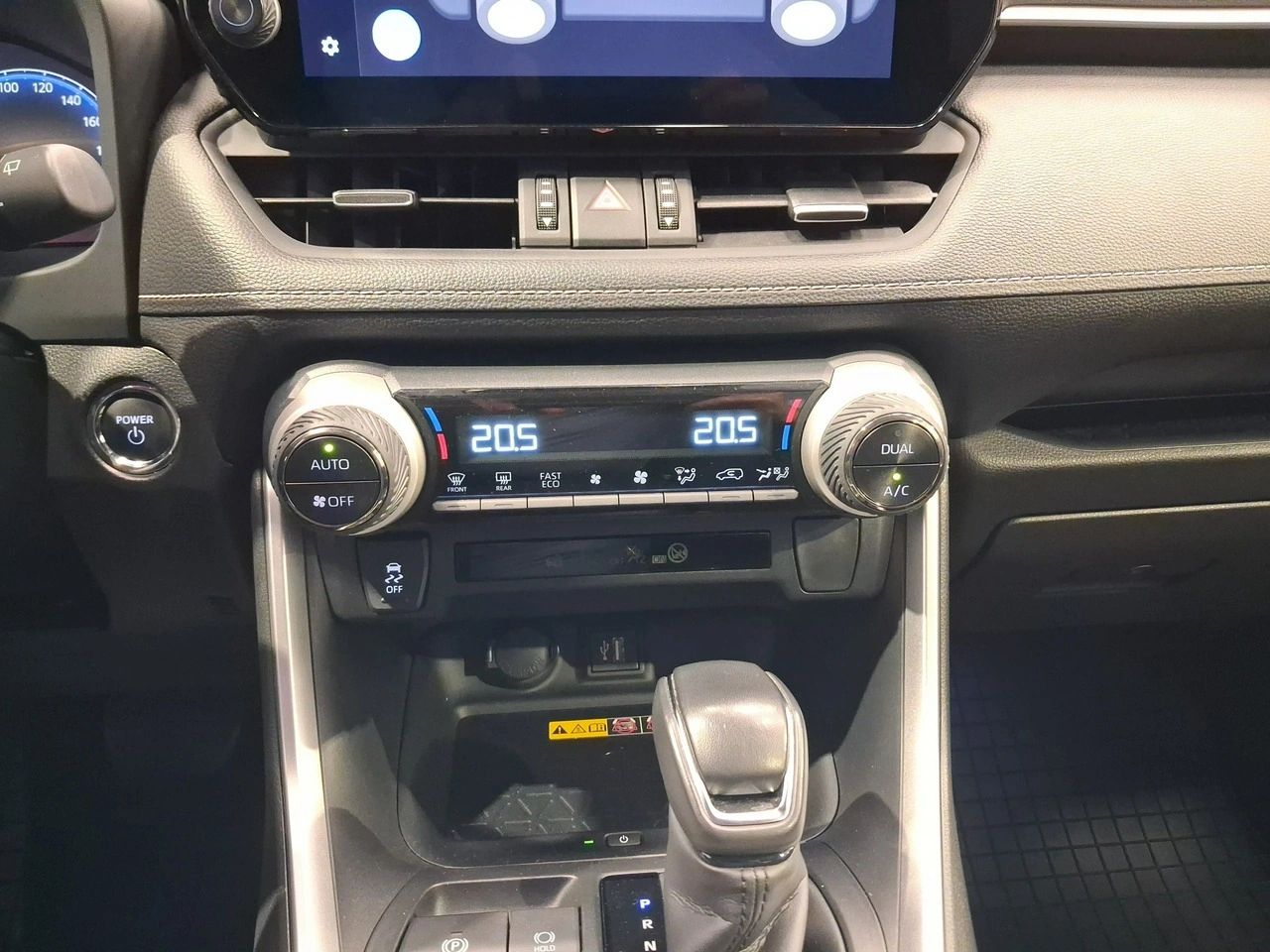 Toyota RAV-4 - Zdjęcie 19