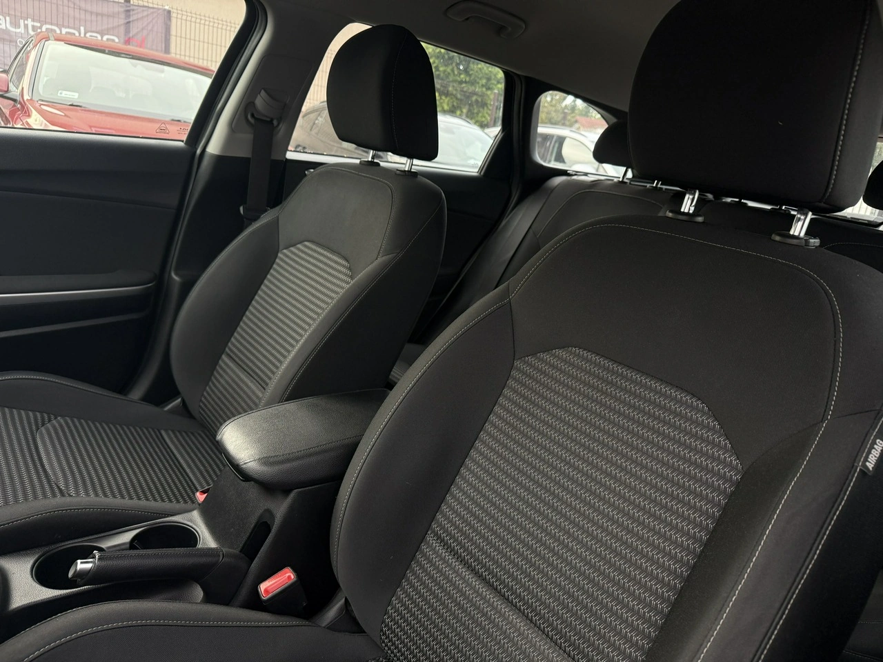 Kia Ceed - Zdjęcie 4