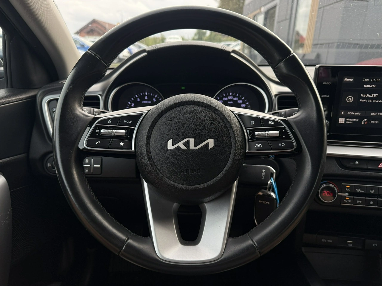 Kia Ceed - Zdjęcie 6