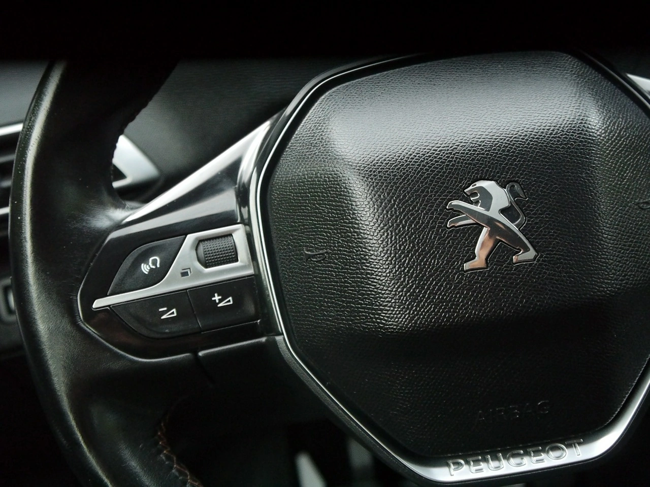 Peugeot 5008 - Zdjęcie 29