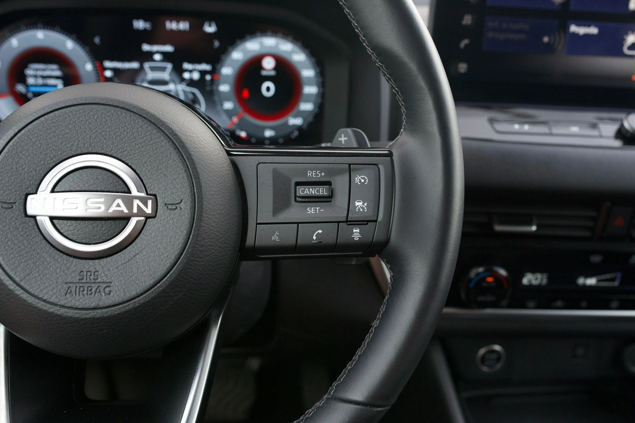 Nissan Qashqai - Zdjęcie 12